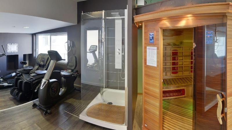 هتل Logis   Hôtel Arc En Ciel Et Spa Les Sables D Olonne