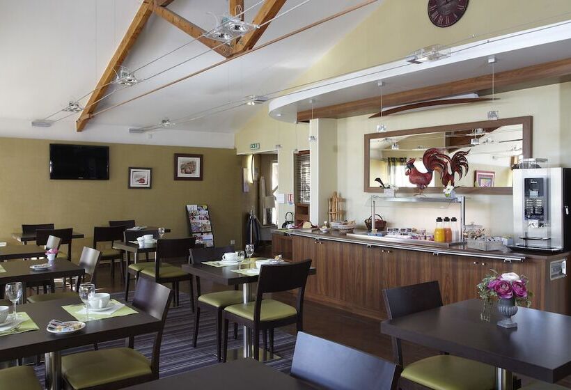 בית מלון כפרי Atoll