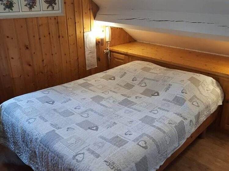 Отель Auberge Des Montauds