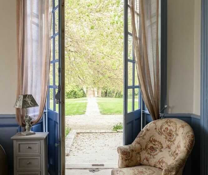 هتل Chateau De Mouillepied