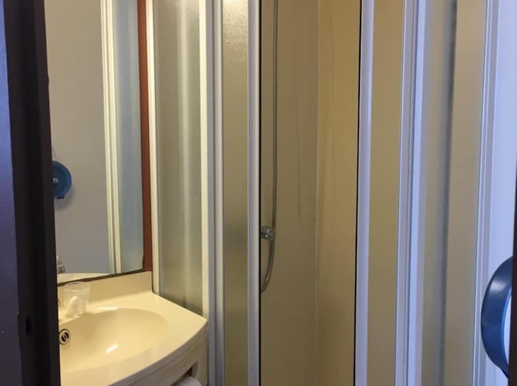 هتل Hôtel Amarante Besançon Micropolis
