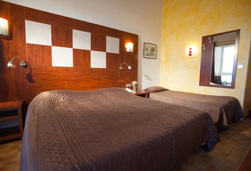 هتل Hôtel Les Dunes