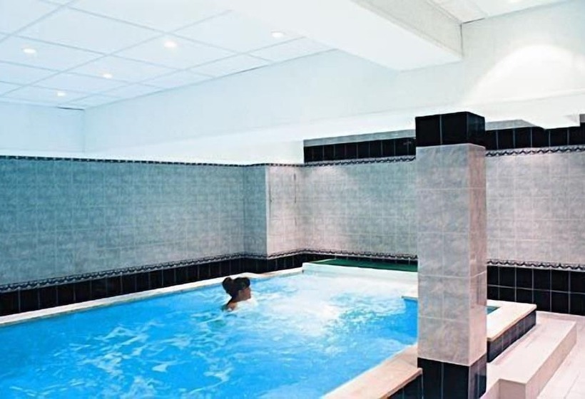 هتل Hôtel Les Glaciers