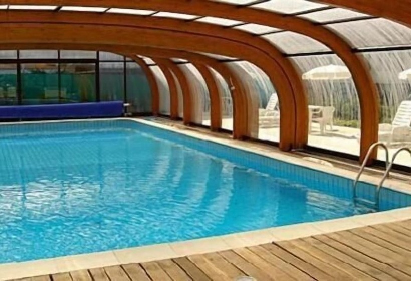 هتل Hôtel Les Glaciers