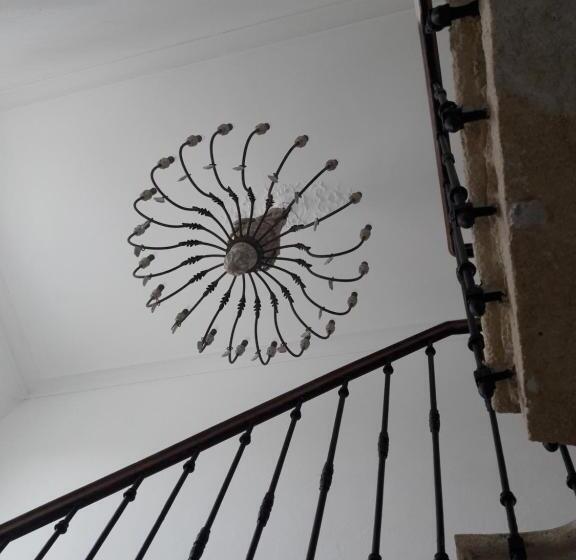 هتل Hôtel Restaurant Chez Carrière