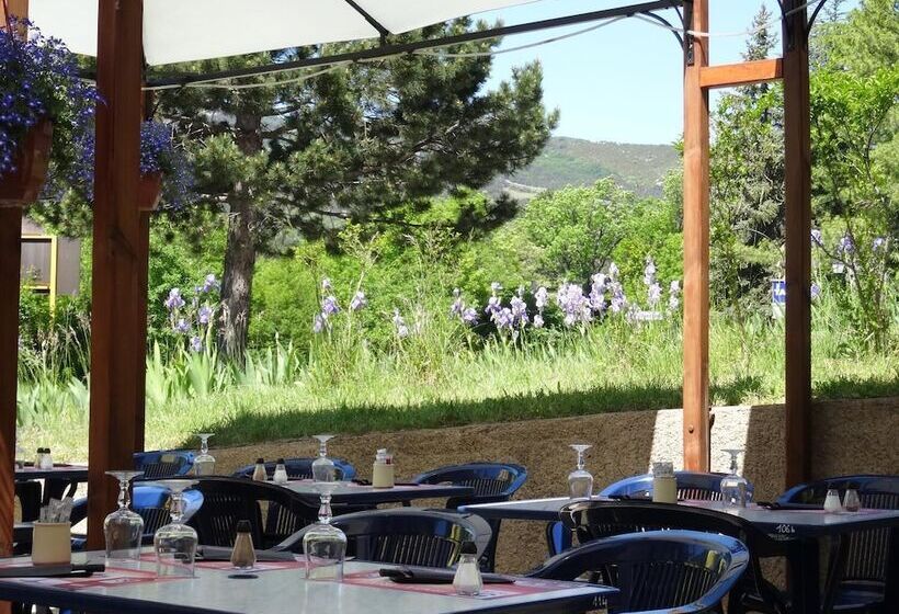 Отель Hôtel Restaurant Les Alpins
