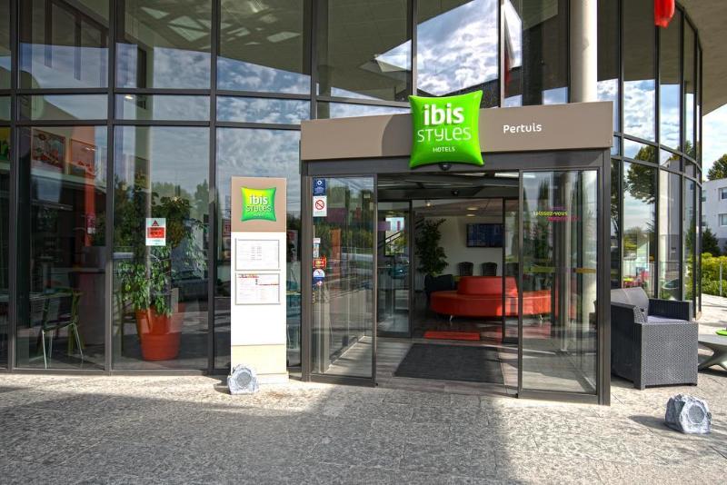 בית מלון כפרי Ibis Styles Pertuis Portes Du Luberon