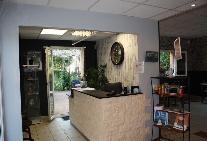 ホテル Le Clos Des Médiévales