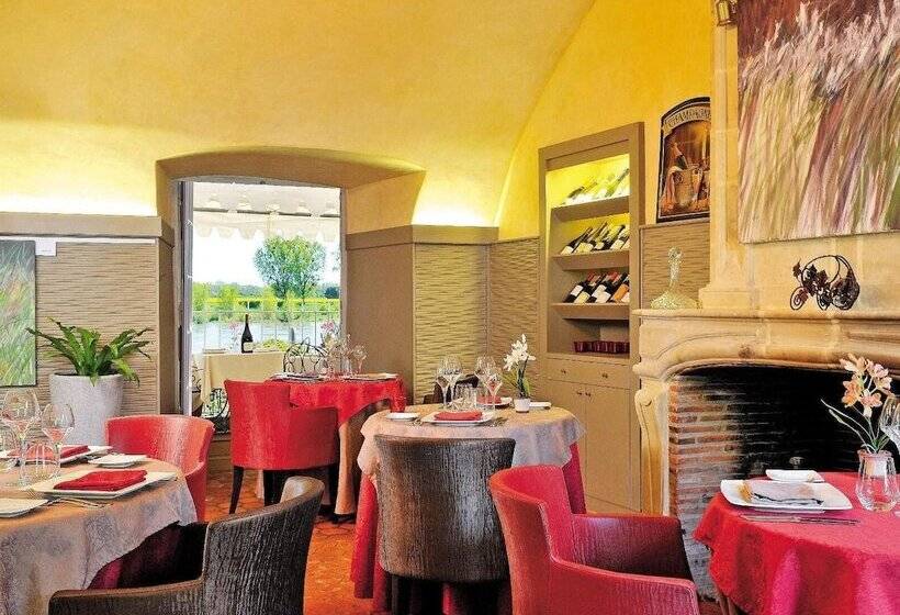 هتل Logis Hôtel Le Relais Louis Xi