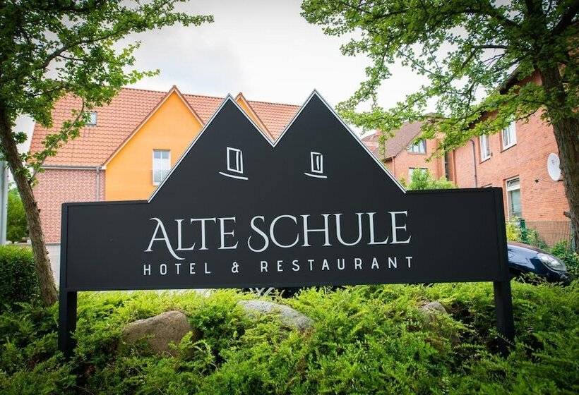 ホテル & Restaurant Alte Schule