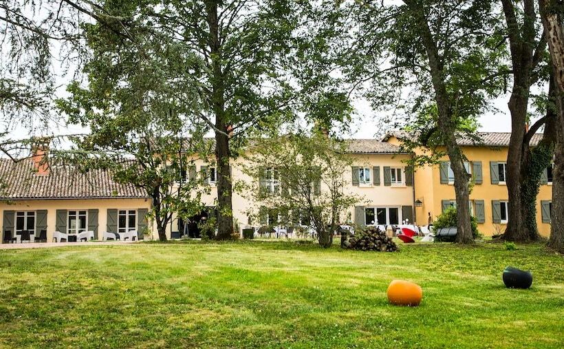 هتل Restaurant Gastronomique La Huchette