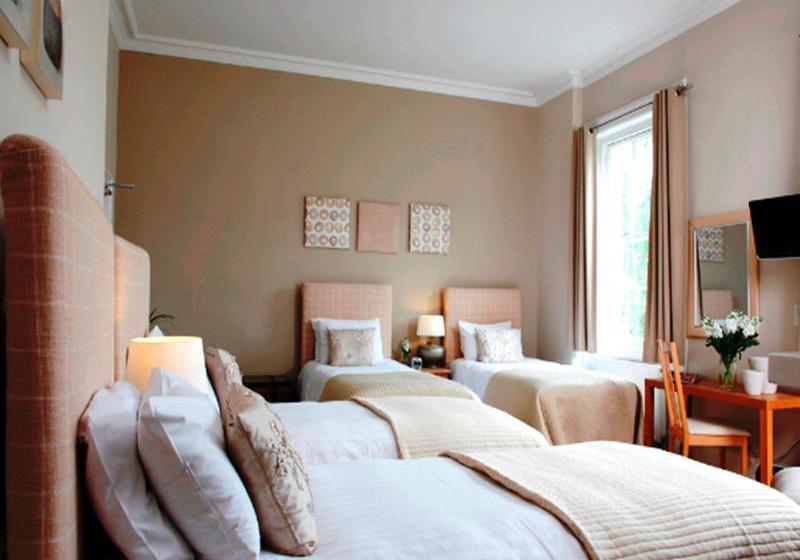 هتل The Cheltenham Townhouse And Apartments