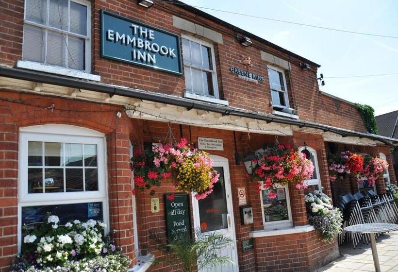 هتل The Emmbrook Inn