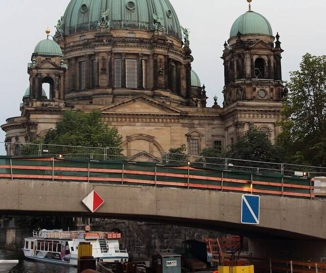 בית מלון כפרי Und Restaurant Kranichsberg