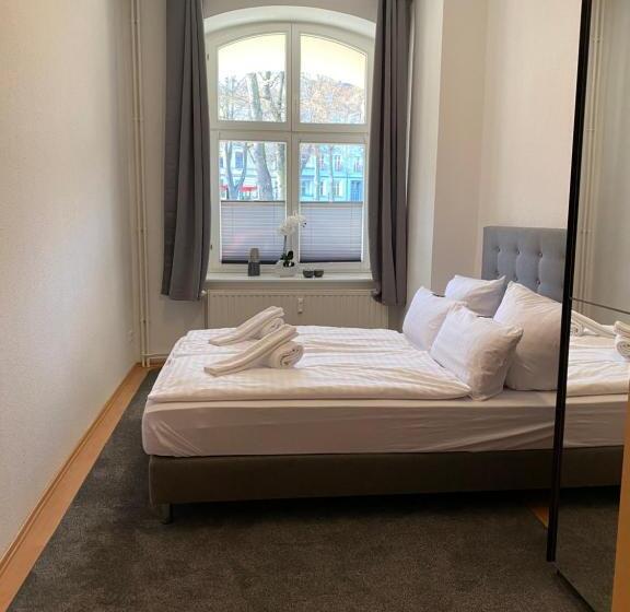 فندق & Restaurant ,,zur Alten Oder In Frankfurt Oder
