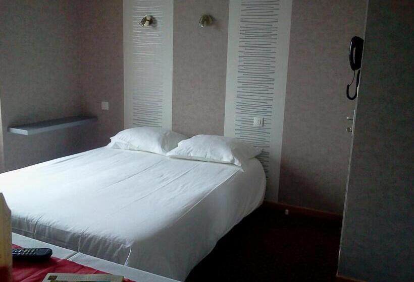 ホテル Restaurant Le Phare