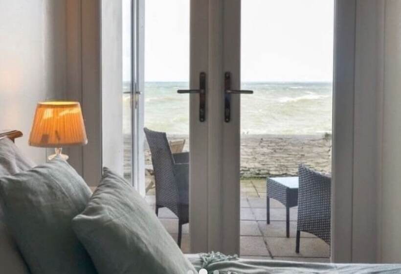 Beautiful Sea View Apartment