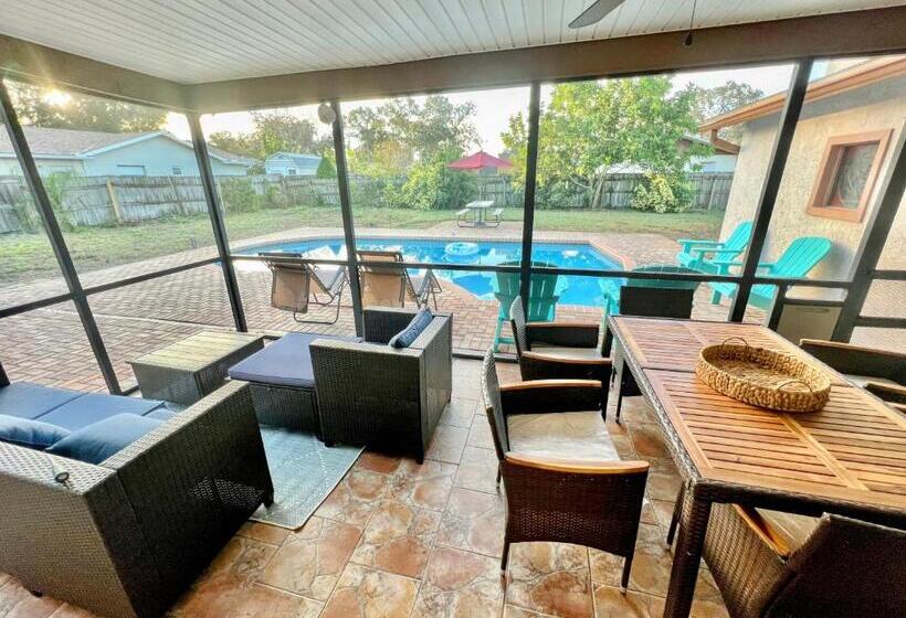 Dream Vacation Home W Heated Pool Close To Beaches Clearwater St Pete Sleeps 14