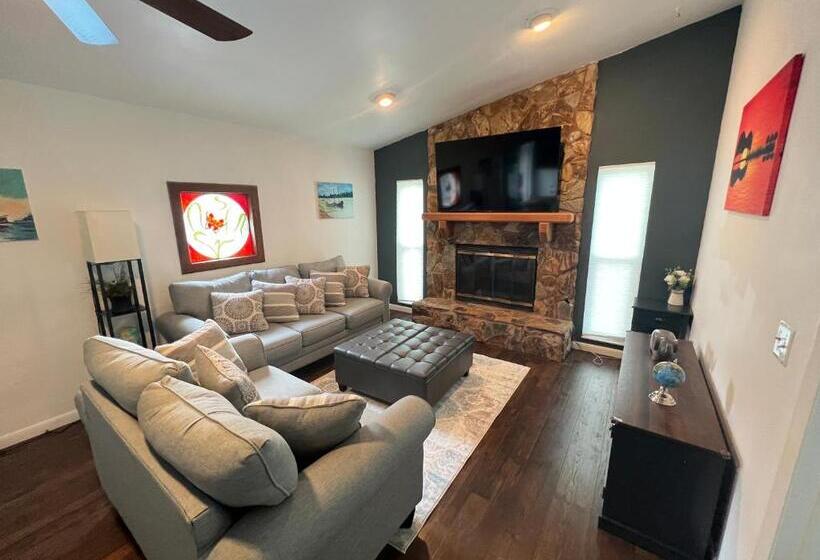 Dream Vacation Home W Heated Pool Close To Beaches Clearwater St Pete Sleeps 14