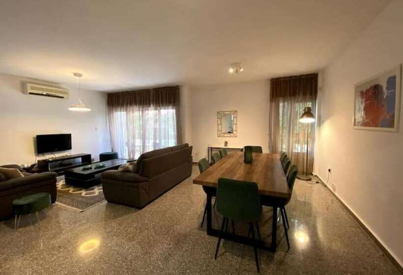 Pearl Villa