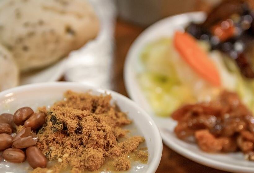 هتل H& Alishan Sunrise B&b