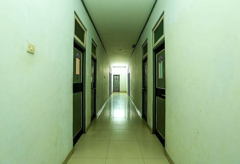 هتل Pulau Laut Guest House By Oyo Rooms
