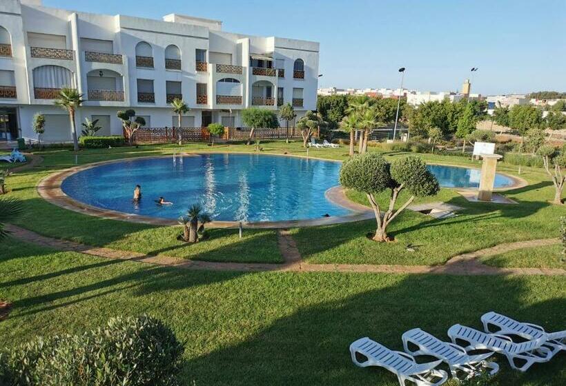 Appartement Avec Piscine à Saidia Climatisation Et Wifi