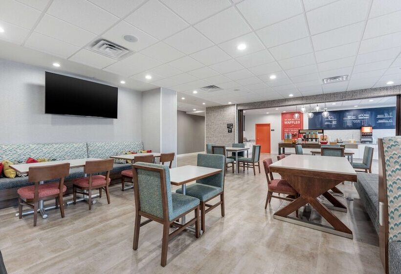 هتل Hampton Inn Harker Heights