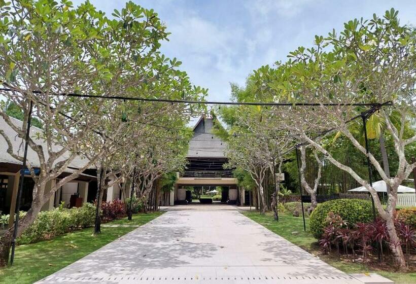 3 Br / 2ba   Anvaya Cove Courtyard Unit