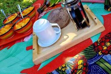 تختخواب و صبحانه Aivilo Home