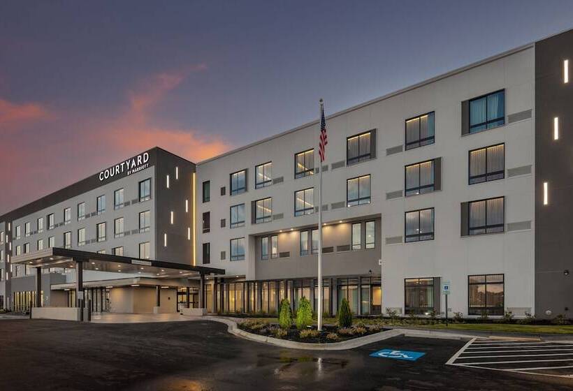 هتل Courtyard By Marriott Conway
