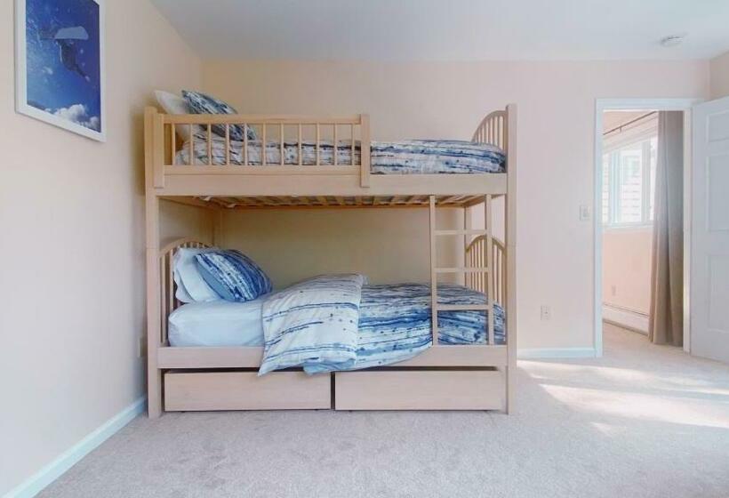 Multi Level Stratton Mountain Home