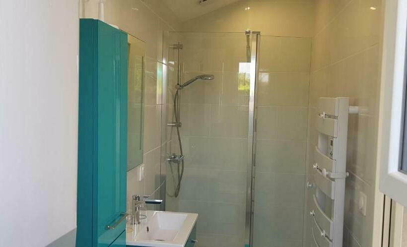 مبيت وإفطار Chambre D Hôtes Entre Deux Lacs