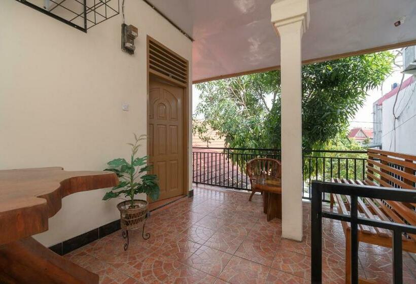 هتل Reddoorz Near Rs Awal Bros Sudirman Pekanbaru