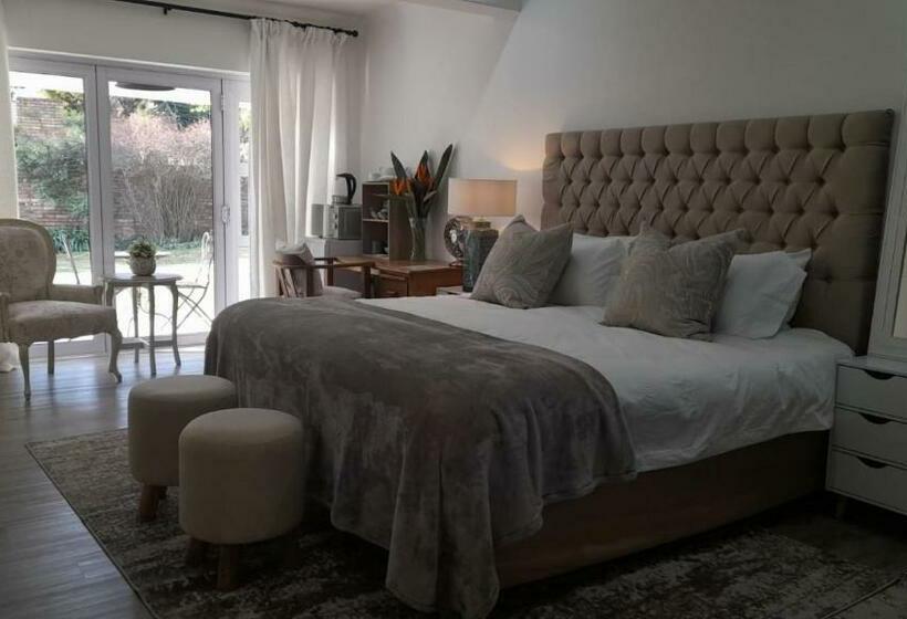 پانسیون Kelkiewyn Waterkloof Guesthouse