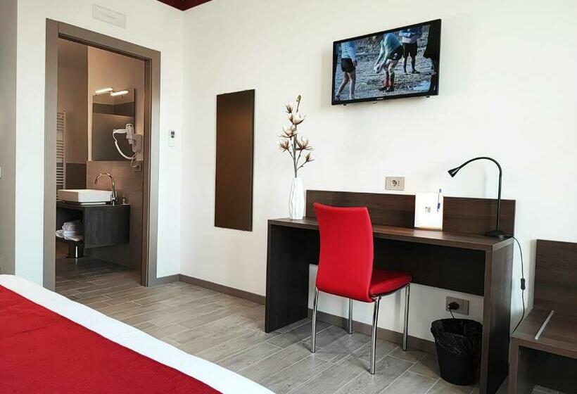 膳宿费 Suites Direzionale Carpi