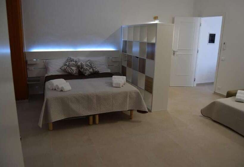 Domus Ponente