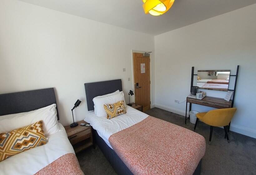 פנסיון North Cambridge Guesthouse By Payman Club