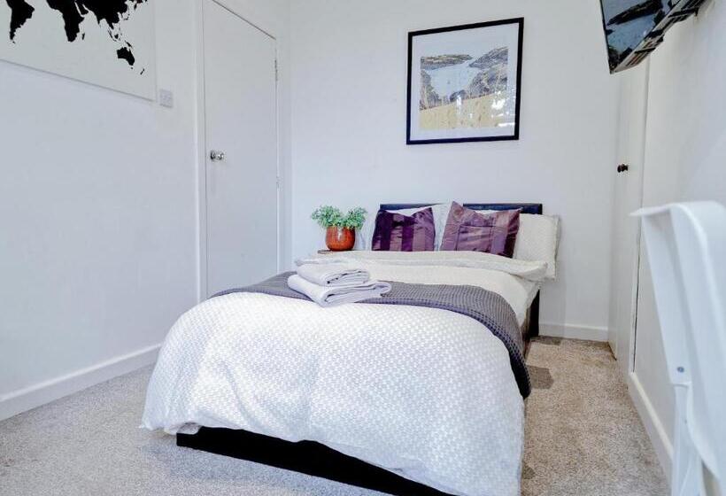 بنسيون Tropicana House