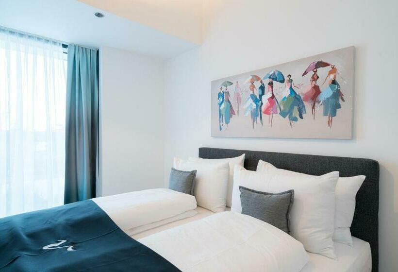 Vienna Residence, Marina Tower   Danube