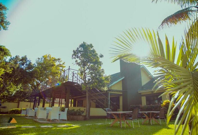 Hotel Cwezi By The Lake