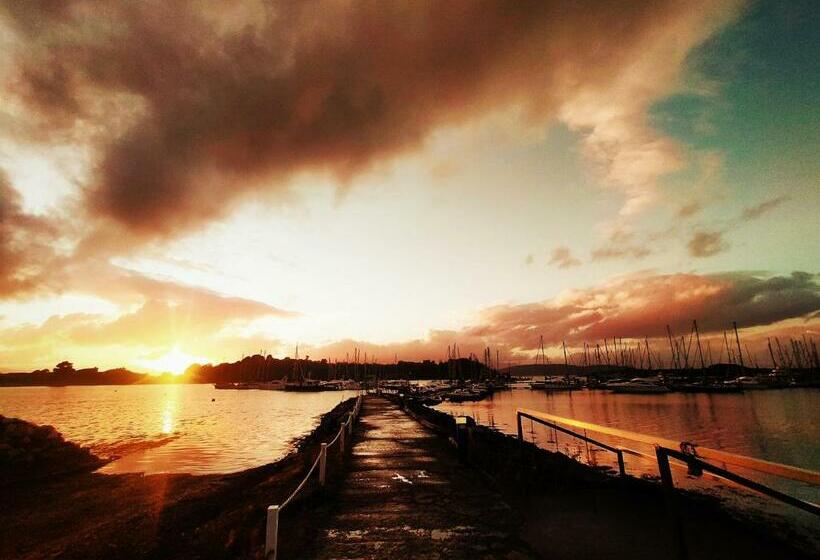 هتل Dunstaffnage Marina Suites And Lodges
