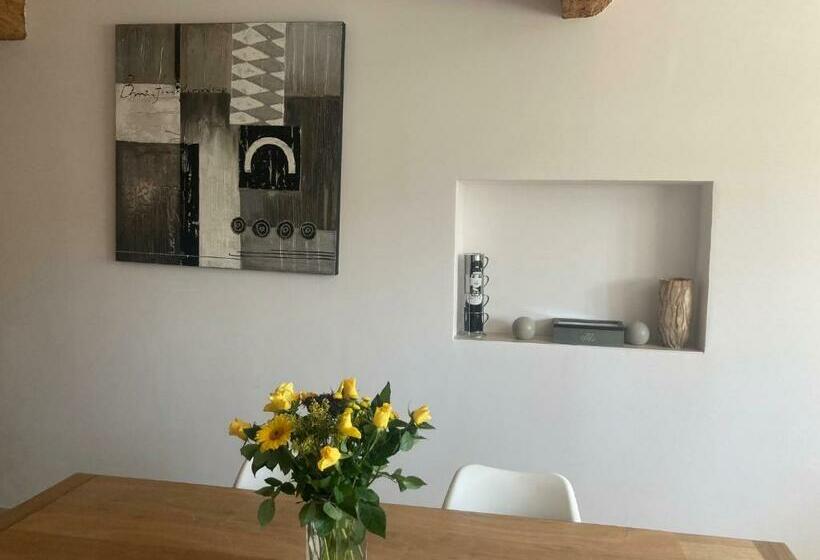 펜션 La Porte Dorée..