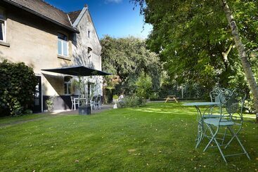 تختخواب و صبحانه Boutique Hotel Bonjour