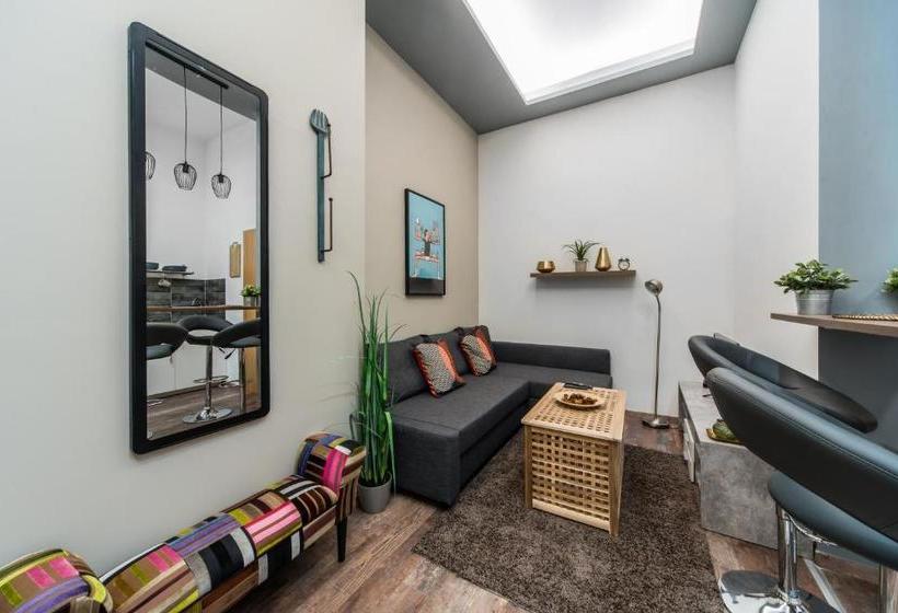 Fotos del hotel 7seasons Central Suites:  6