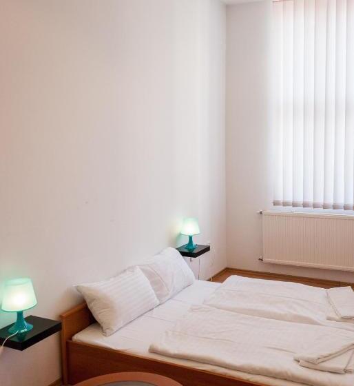 Fotos del hotel Broadway City Guesthouse:  11