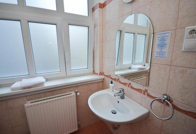 Fotos del hotel Broadway City Guesthouse:  19