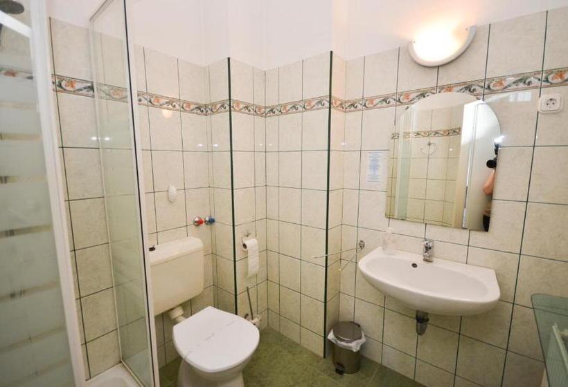 Fotos del hotel Broadway City Guesthouse:  28