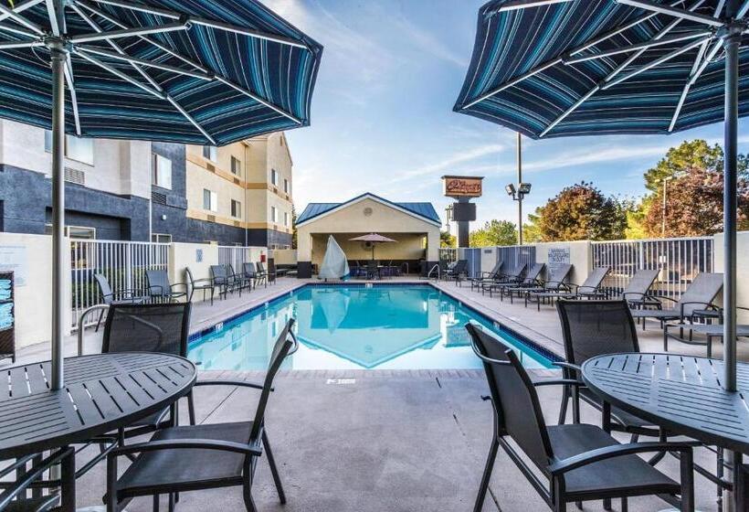 هتل Fairfield Inn St. George