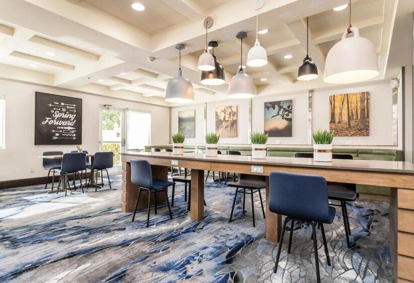 هتل Fairfield Inn St. George